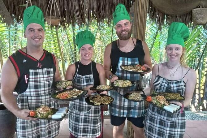 HoiAn:Making Lantern & Cooking Class-BasketBoat Ride,Crab fishing - How the price works out at $33.99