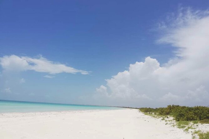 Holbox - Fishing & Snorkeling in Cabo Catoche with drinks & snack - Why Cabo Catoche makes this Holbox trip different