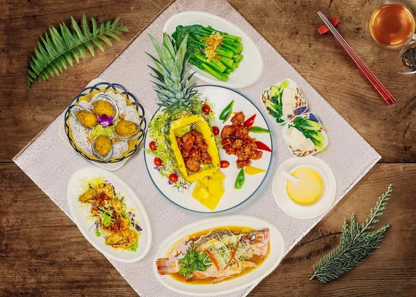 Hong Kong: Aberdeen Fishing Heritage Tour with Seafood Feast - Why Aberdeen is the right place for this experience