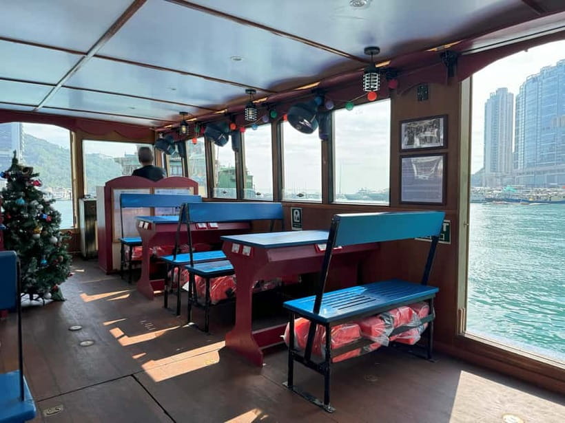 Hong Kong: Aberdeen Fishing Heritage Tour with Seafood Feast - From fish market to made-to-order lunch or dinner