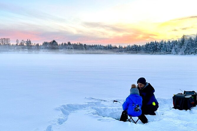 Ice Fishing with Snowmobiles - Key points to know before booking