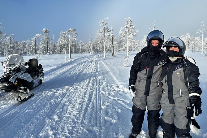 Ice Fishing with Snowmobiles - What the four-hour Rovaniemi outing is really about