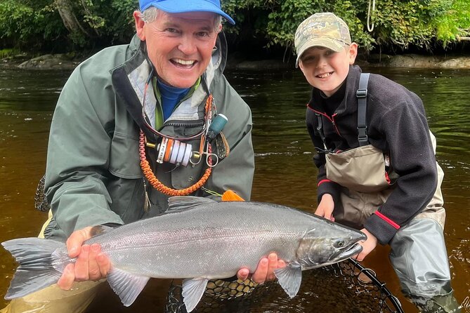 Icy Strait River Fishing & Wildlife Search - Choosing the best salmon season
