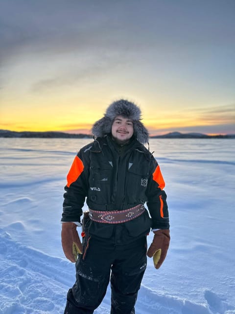 Ivalo: Ice Fishing Tour to Lake Inari, Reindeers & Lunch - Who will enjoy it most