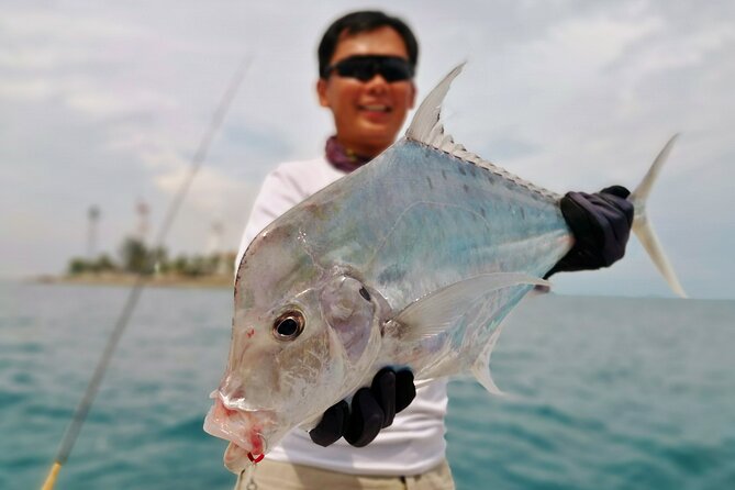 Join-in Yacht Fishing at the Southern Islands of Singapore - Fishing around the Southern Islands