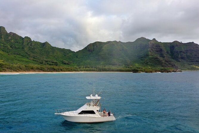 Kauai's Premier Fishing Charters - Leaving Nawiliwili at 6 a.m.