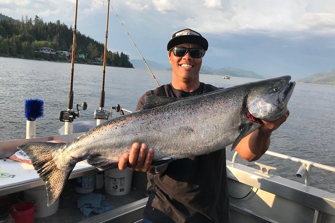 Ketchikan salmon and halibut fishing charter - Key points to know before booking