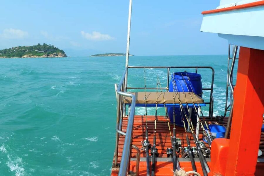 Koh Samui: Fishing Day Tour by Escort Boat with Mr. Tu - Fishing for snapper, trevally, and barracuda