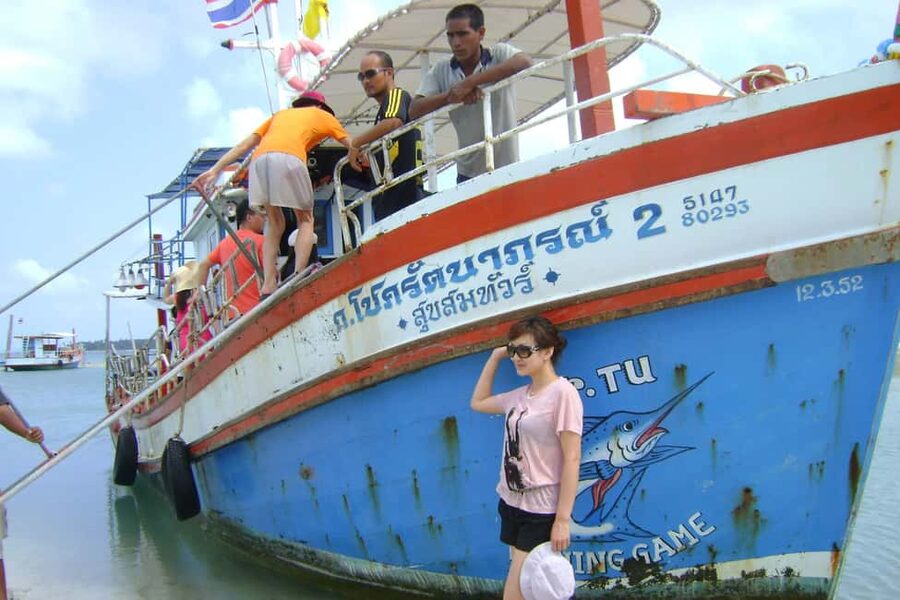 Koh Samui: Fishing Day Tour by Escort Boat with Mr. Tu - Thai buffet lunch on the boat