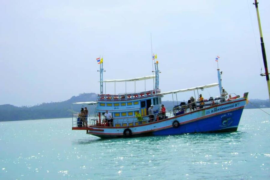 Koh Samui: Fishing Day Tour by Escort Boat with Mr. Tu - A short swim or snorkel stop