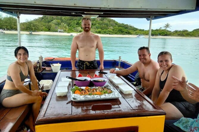 Koh Samui Fishing Tour Mr Ung's - Fishing for dinner off Koh Samui’s south coast