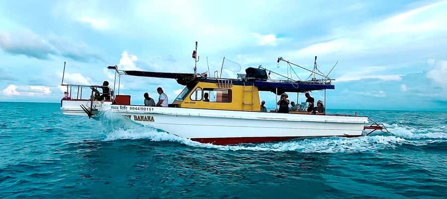 Koh Samui: Mr.Ung's Private Fishing/Boat Trip/Snorkeling/BBQ - How the weather can reshape the day