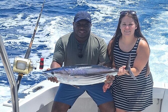 Kona Hawaii Deep Sea Fishing Escapade on the Bite Me 6 - Who will enjoy Bite Me 6 most