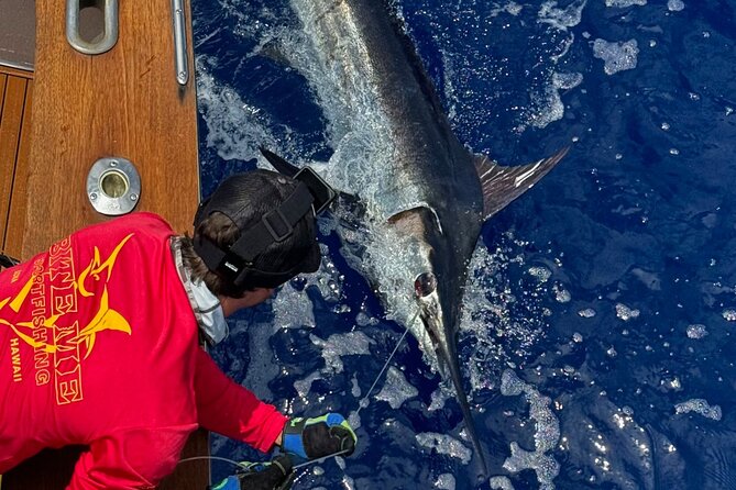 Kona Hawaii Per Person Shared Fishing with Bite Me Sportfishing - Getting to the Bite Me Sportfishing dock