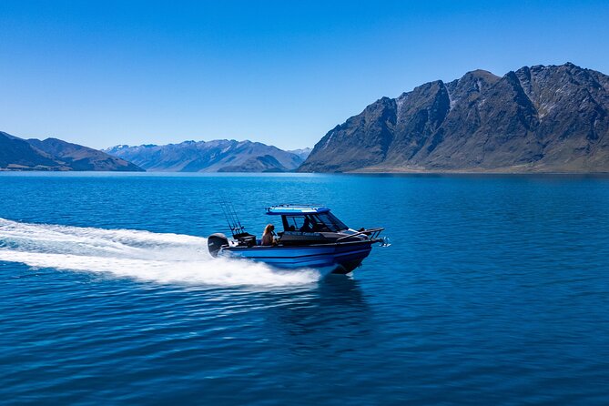Lake Wānaka: 3 hour Fishing Adventure by Boat - Trolling and downrigging for lake fish