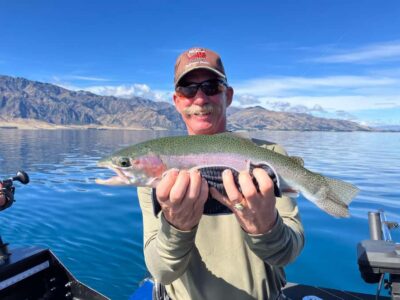 Lake Wānaka: 3 hour Fishing Adventure by Boat