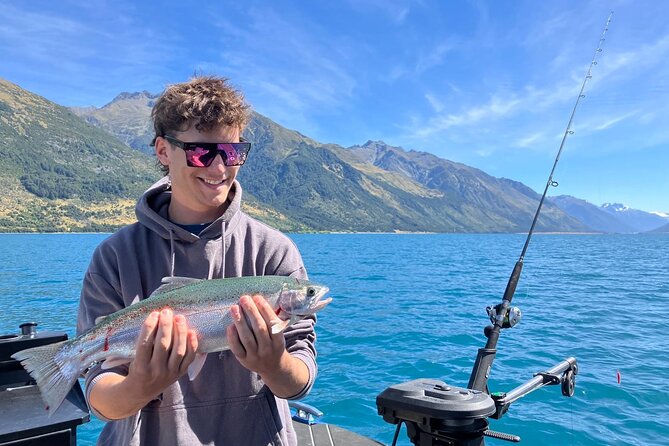 Lake Wānaka: 3 hour Fishing Adventure by Boat - Weather matters on Lake Wānaka