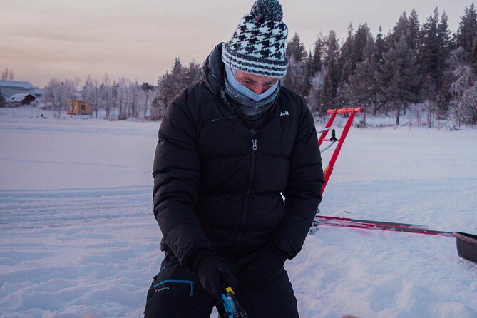 Levi Ice Fishing Experience in the Wild with Campfire Treats - A practical way to prepare