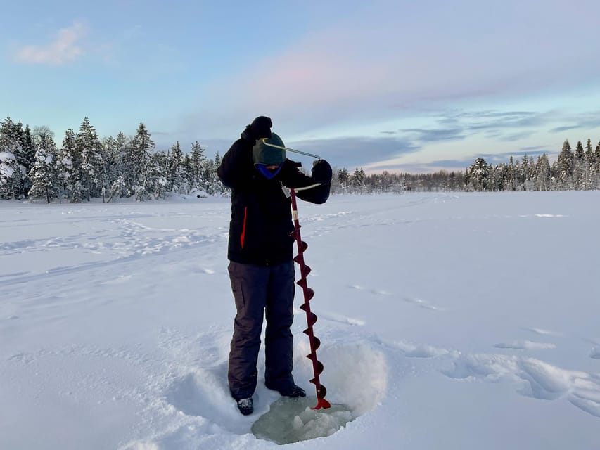 Levi: Ice Fishing Trip in a small group - Leaving Levi for the nearby lake