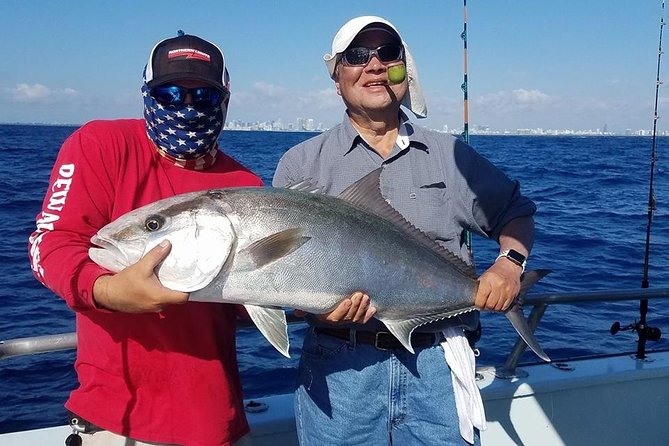 Miami Half Day Deep Sea Fishing Trip from Bayside Marketplace - Learning the ropes with Steve, Maria, Ruby, and Eric
