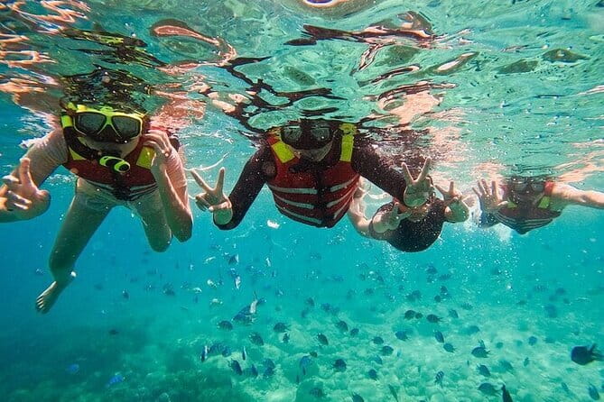 Nha Trang Bay Day Tour: Snorkeling, Fishing, BBQ Lunch & Relaxing - Hon Mun and the first look below the surface