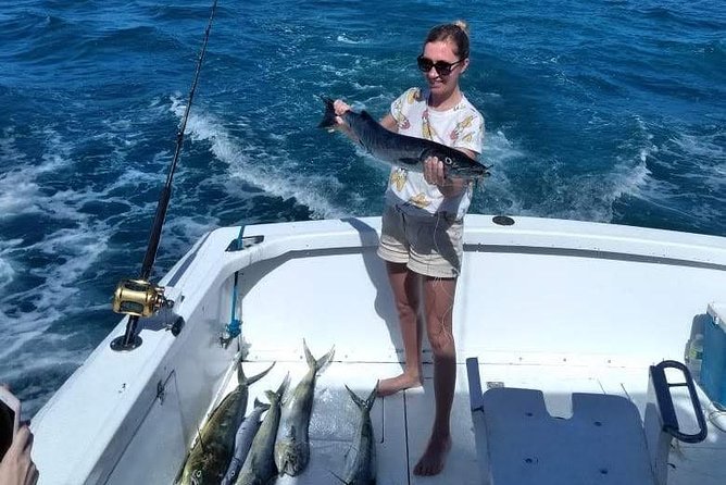 Offshore Fishing - Half Day (Trolling) - Handling a fish from strike to boat