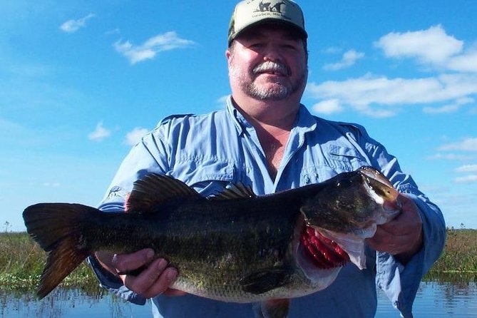 Orlando Bass Fishing Guide near iDrive - A scenic break from Orlando’s built attractions