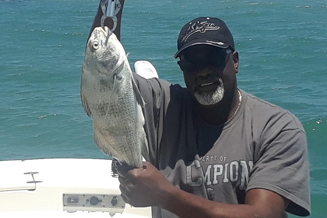 Palm Beach Inshore Fishing Charters - The gear is ready, but the sun is your responsibility