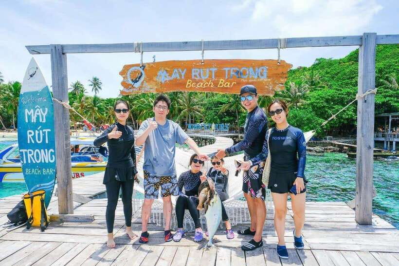 Phu Quoc 3 Islands Snorkeling, Fishing Private Boat Tour - Fishing with a local fisherman