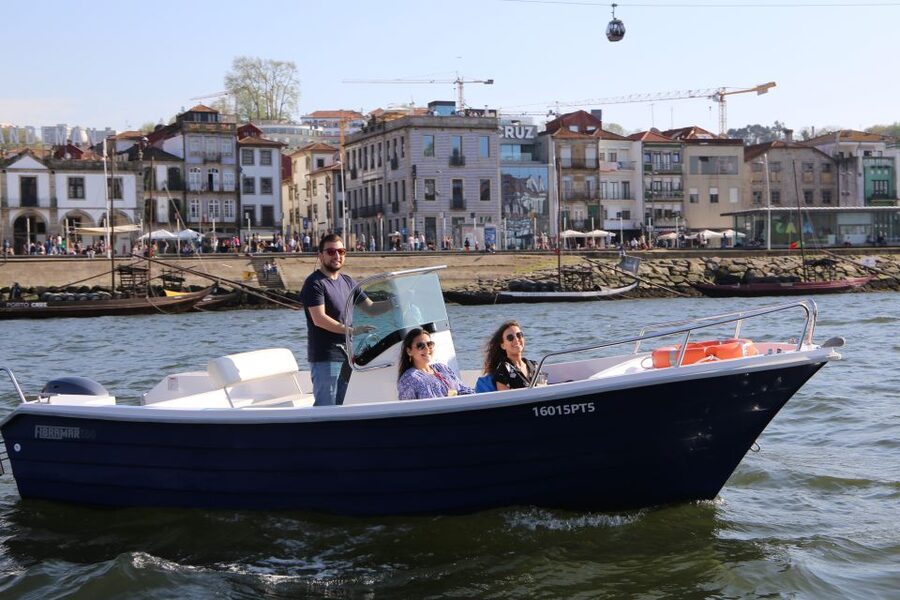 Porto: Douro River Cruise w/ Portuguese Wines & Local Host - Starting beside Palácio do Freixo
