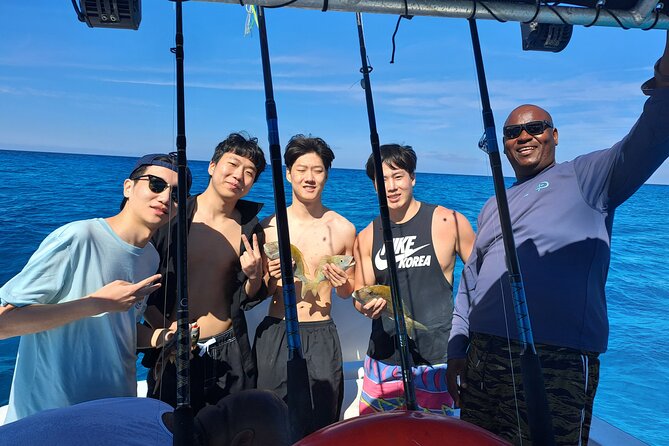 Private 4 hour Rose Island tour snorkeling fishing - What the private format changes