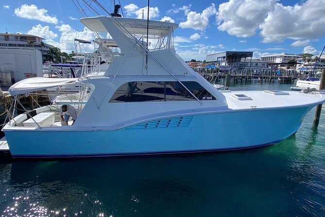 Private 45 Hatteras Sportfishing in Nassau - Offshore fishing and the chance at a big catch