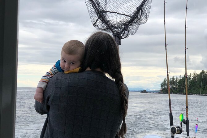 Private Alaska Salmon Fishing—Up to 6 Guests, Priced by Group - Wildlife between the fishing spots