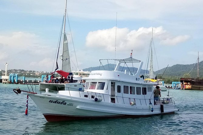 Private Boat Fishing TROLLING & SPINNING From Phuket - The morning run toward Racha Yai