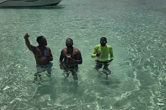 Private Boat Tours & Fishing Charters in Nassau, Bahamas - A private way to see Nassau from the water