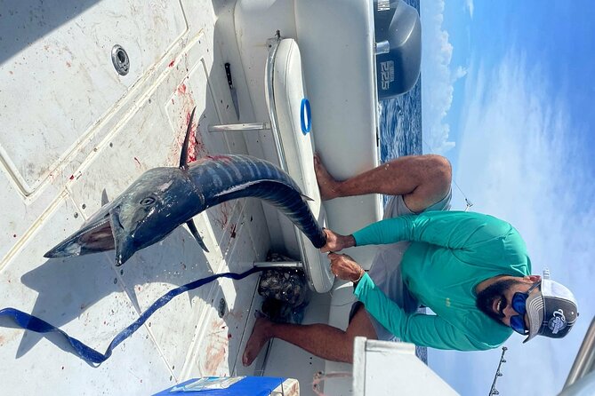 Private Deep Sea Fishing Experience in Grand Cayman - A 27-foot Contender built for several fishing styles