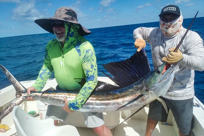 Private Deep Sea Fishing Tour in Isla Mujeres and Cancun - Setting out from Isla Mujeres at 7:00 am