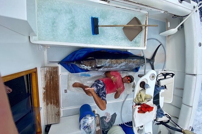 Private Deep Sea Full-Day Fishing Charter in Hawaiian Waters - What happens once the lines are out