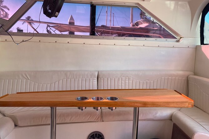 Private Fishing Charter in Puerto Vallarta for up to 6 people - Meeting at Los Peines, Isla Iguana