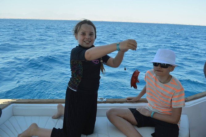 Private Fishing Full Day Boat with Equipment and Lunch - Hurghada - Fishing time for beginners and regular anglers