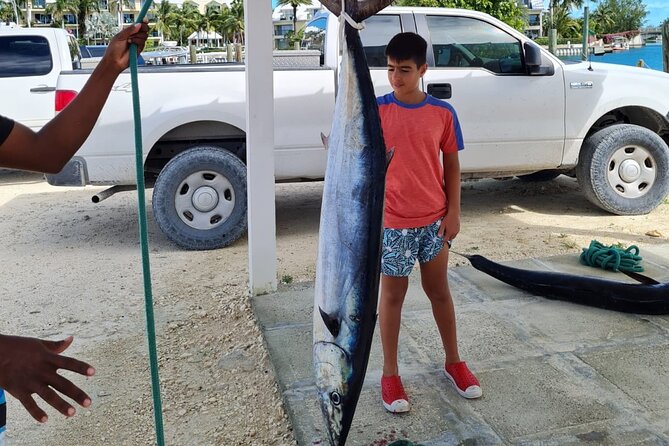 Private Full Day Deep Sea Fishing Charter on "Angler Management" - Bringing Your Catch Back to the Resort