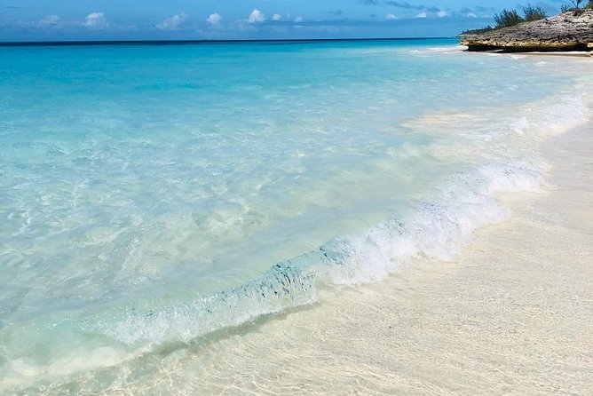 Private Snorkeling or Fishing in Nassau - 55ft Cocorijo - Snorkeling around the reefs