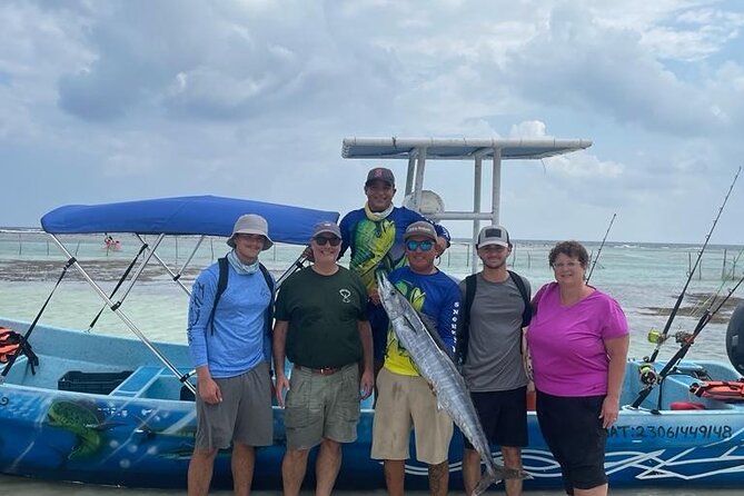 Private sport fishing in costa maya, mahahual 4 hrs - Fishing from Mahahual instead of a cruise-port boat