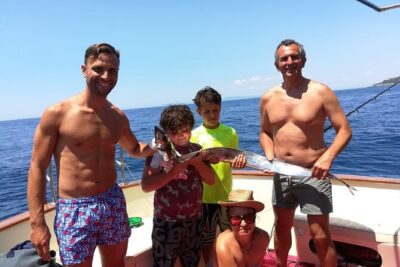Private tour with fishing, tour of Capri and lunch on board