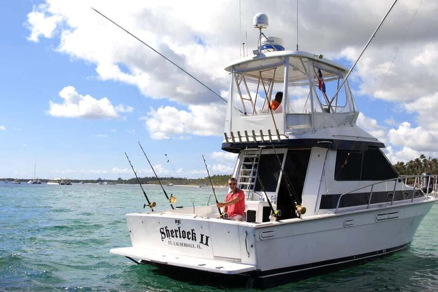 Punta Cana offshore private fishing charter "Sherlock" 39 ' - Key points to know before booking
