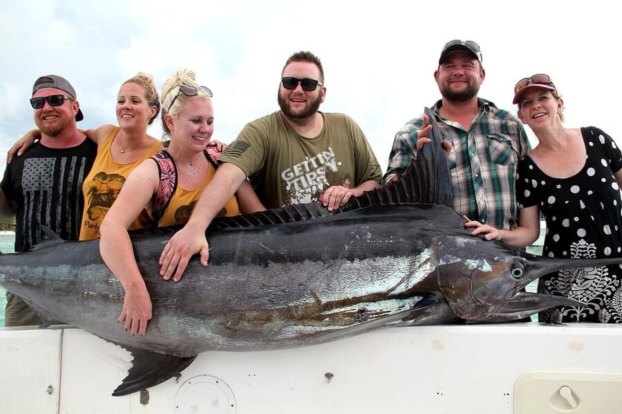 Punta Cana offshore private fishing charter "Sherlock" 39 ' - How the six hours usually work