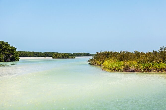 Relaxing private boat tour to Cabo Catoche with fishing - Why Cabo Catoche makes a good escape from Holbox