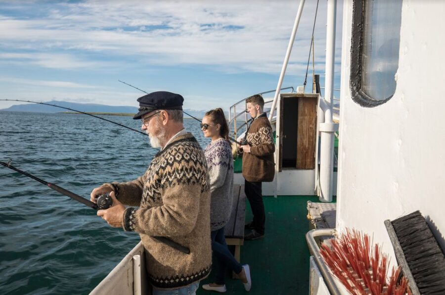 Reykjavik: 3-Hour Sea Angling Gourmet Experience Tour - Moving between the fishing spots