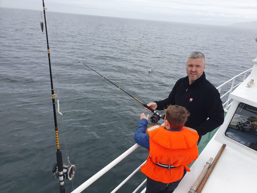 Reykjavik's Finest Catch: Guided Sea Angling Tour - Learning the basics before the first cast
