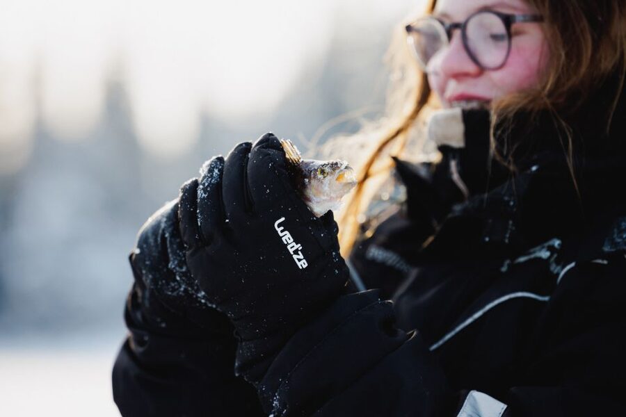 Rovaniemi: Arctic Circle Ice Fishing Experience - Putting on the winter gear